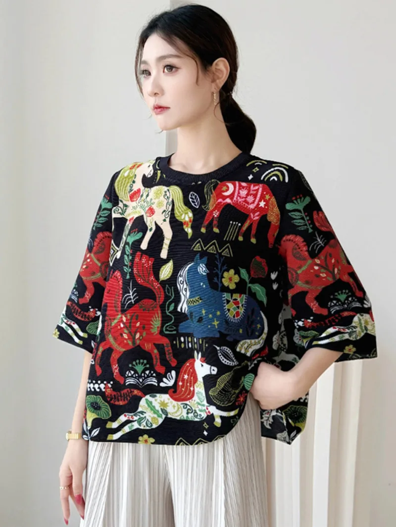 Whimsical High End Horse Print Pleated Woemn's T-shirt Half Sleeve Round Neck Loose Fit Lightweight Casual Top 216DU