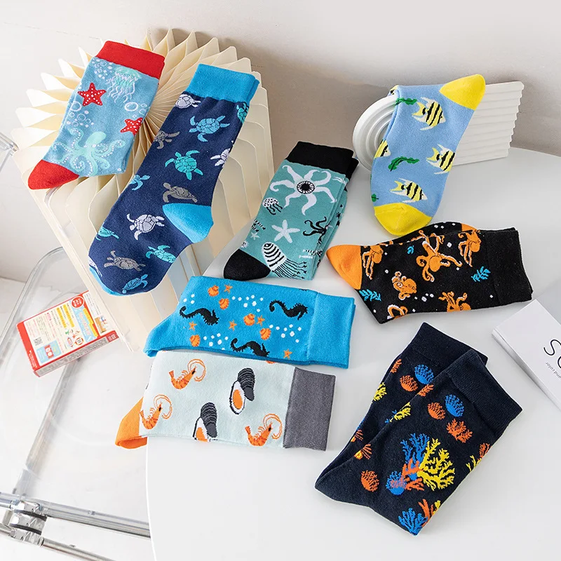 New Autumn and Sping Tide Socks Male Socks Ocean Animal Cotton Simple Youth Tube Lovers Sports Socks for Men Long Stockings