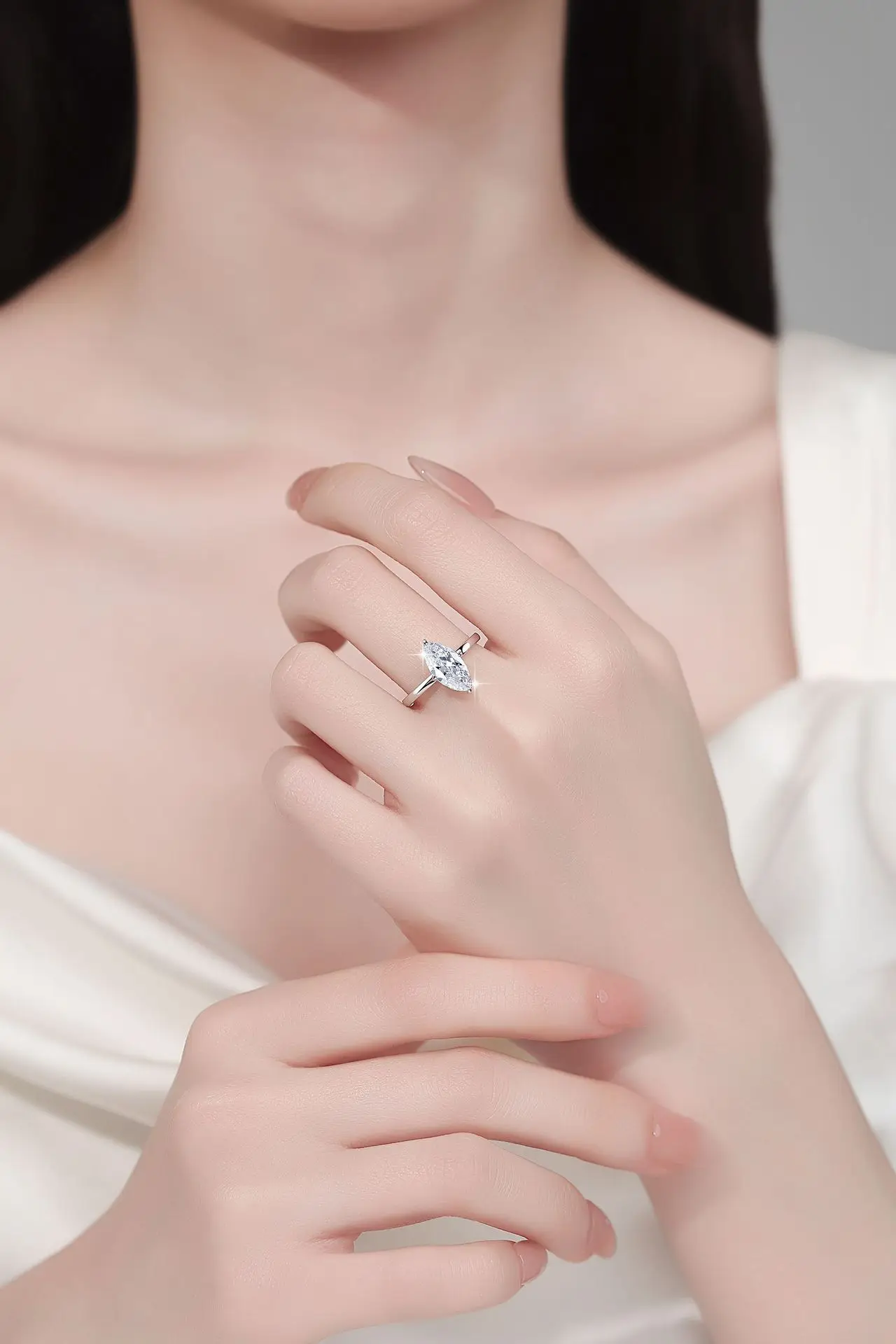 خاتم بيضاوي القطع PT950 2Ct مويسانيتي نسائي بلاتينيوم - حرفة بيضاوية دقيقة، 2 قيراط لافتة للنظر، بلاتينيوم مضاد للتشوه #5