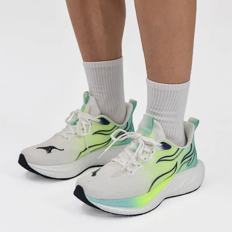 

Casual men's sports shoes four seasons new light breathable outdoor wear-resistant thick sole anti slip running leisure sneakers