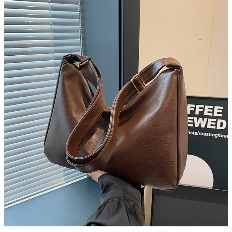 Large Capacity  2024 New Trendy High-end Shoulder Bag Solid Color Texture Versatile Class Commuting Bag Crossbody Bag