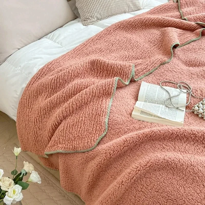 Thickened Plush Warm Blanket Solid Color Shell Edge Lamb Wool Bedclothes Smooth Soft Flannel Quilt Camping Travel Car Blankets