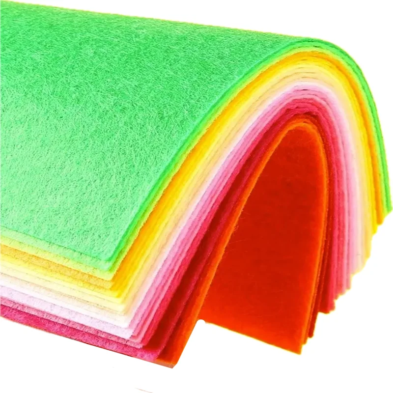 Feuille de tissu feutre artisanal, 10cm( 4 pouces) 40 feuilles 1mm optique non tissé grill, ensemble de couleurs mélangées pour la couture et la décoration de bricolage à la main