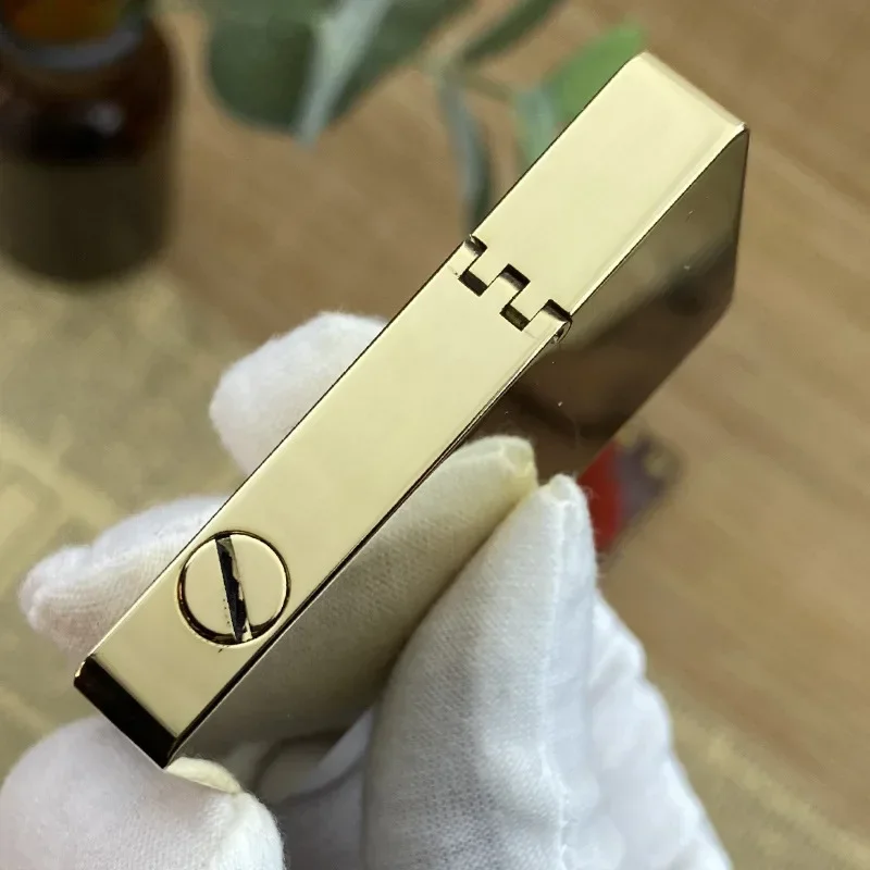 Zorro Kerosene Brass Lighter Ultra-thin Creative Personalized Engraved Tang Grass Constantine Grinding Wheel Retro Lighter