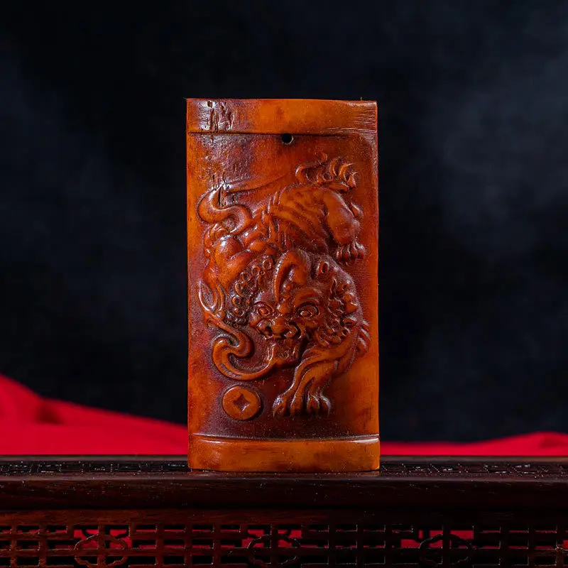 Cow bone blood-infused DIY accessories Pixiu Elephant Rooster Golden Pig Shede Guanyin Buddha and God of Weal