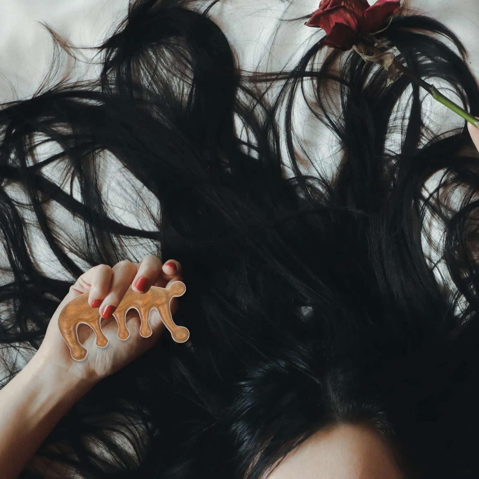 

Премиальная деревянная расческа-массажер с широкими зубьями для кожи головы, антистатическая, портативная, для ежедневного использования, путешествий и дома