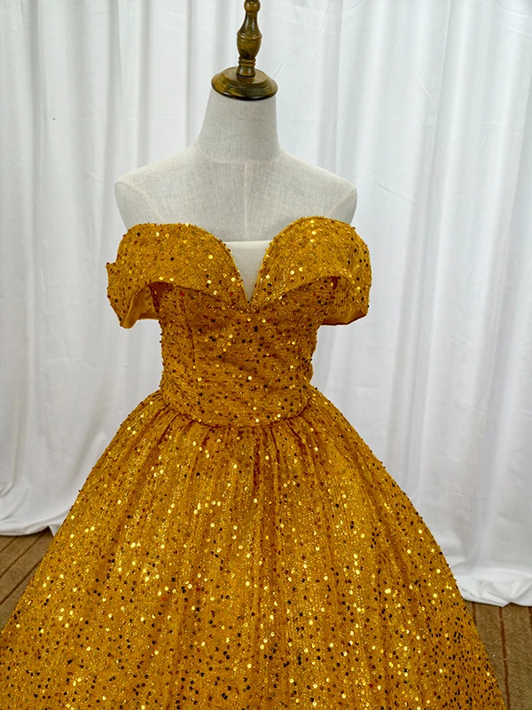 Robe de soirée dorée à paillettes, 15 robes de Quinceanera, robe de bal courte, épaules dénudées, robe de bal brillante personnalisée pour 15 ans