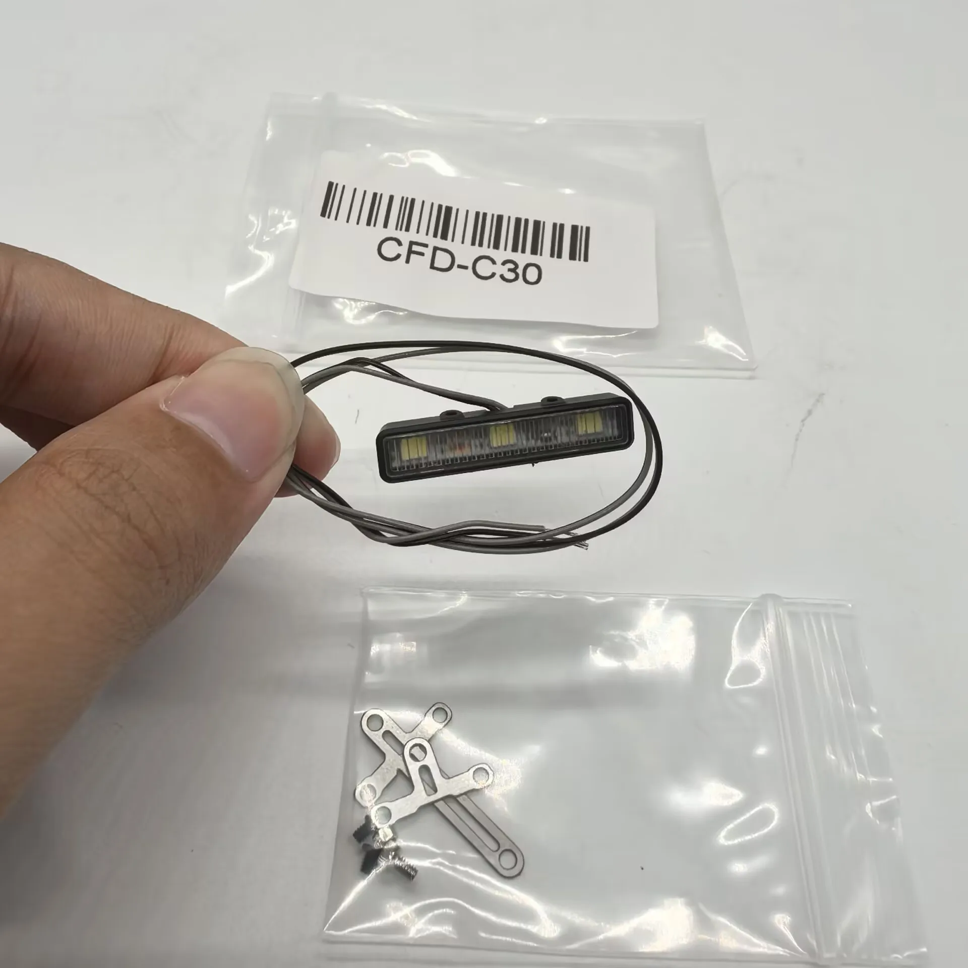 

Радиоуправляемый грузовик 1:14, прямоугольный прожектор на крыше, светодиодный светильник для трактора, грязевой грузовик для модели трактора Tamiya CFD-C30