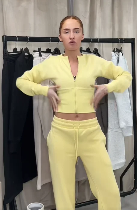 

Women's Versatile Knit Loungewear 2 Piece Set Fashion Zip Up Cropped Cardigan Drawstring Pants Cozy Casual High Street Outfit