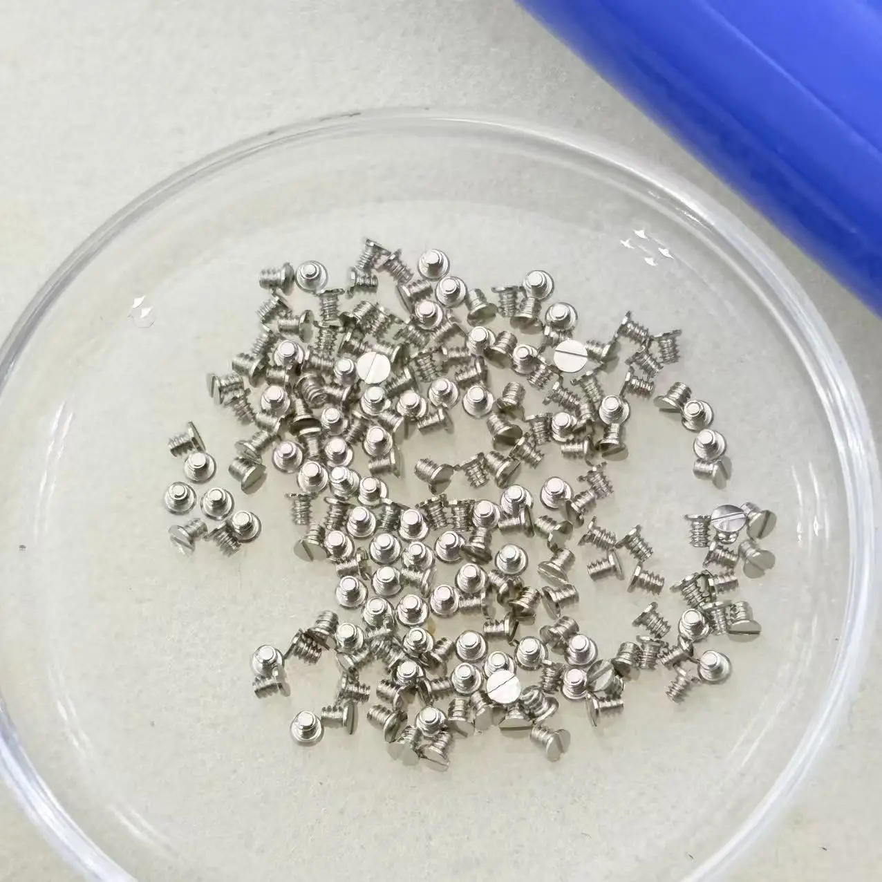 (50/100pcs)Watch movement accessories 2824 2836 2834 2846 movement clamp screws 2892 universal  Splint board screw