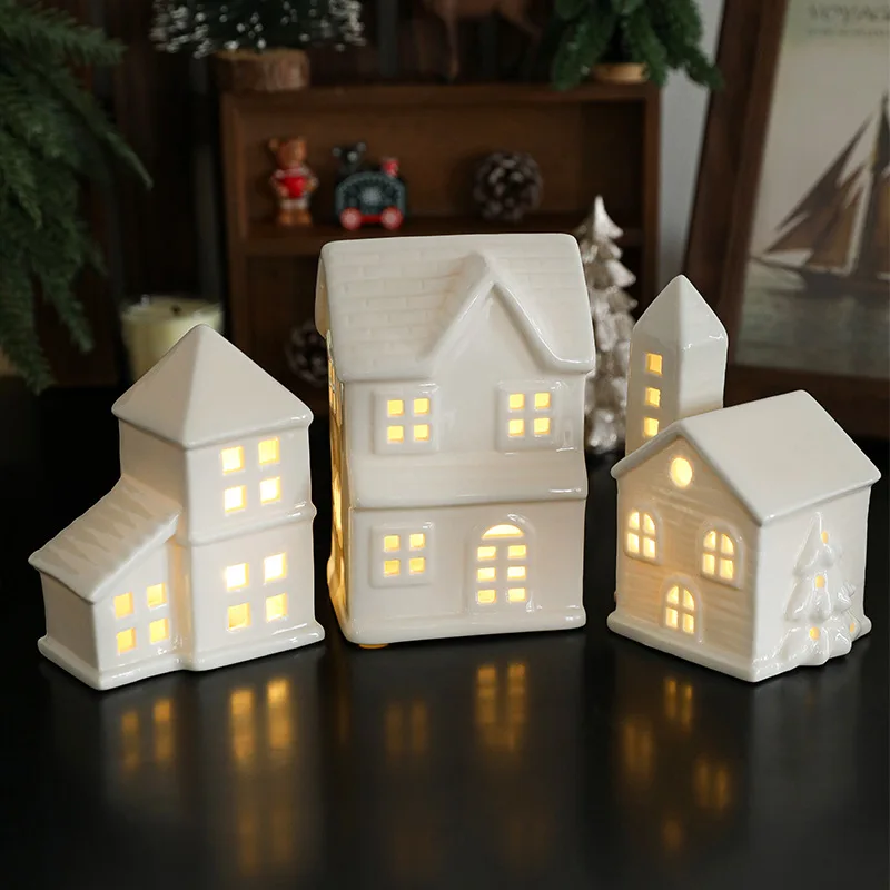 

Керамический рождественский дом - скандинавский декор для коттеджа со светодиодной подсветкой и снежным эффектом, праздничная центральная часть столешницы