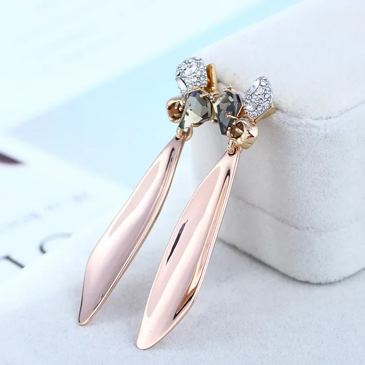 

European And American Fashion Jewelry Wholesale Women's Metal Simple Quality Earrings For Trend