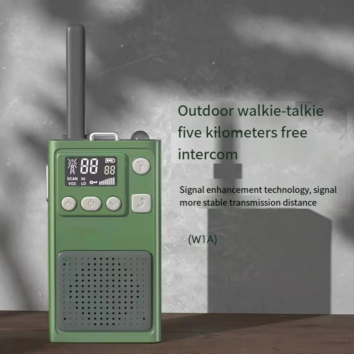 SWXF Portable Walkie Talkie Long-Range Communication 400-470MHZ Handheld Radio Walkie Talkie with LED Flashlight for Outdoor