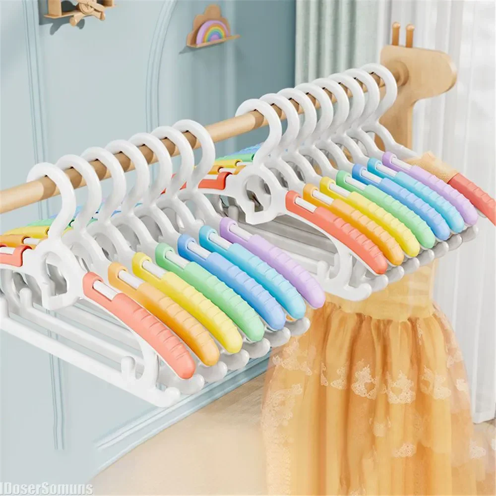 

7pcs Rainbow Plastic Adjustable Baby Hangers 28-37cm Combinable for Clothes Organizer Baby Newborn Cloth