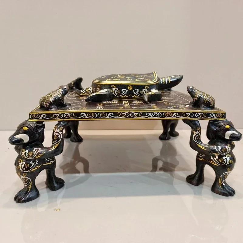 

Collection Western Zhou bronze compass household ornaments blessing ornaments old goods collection