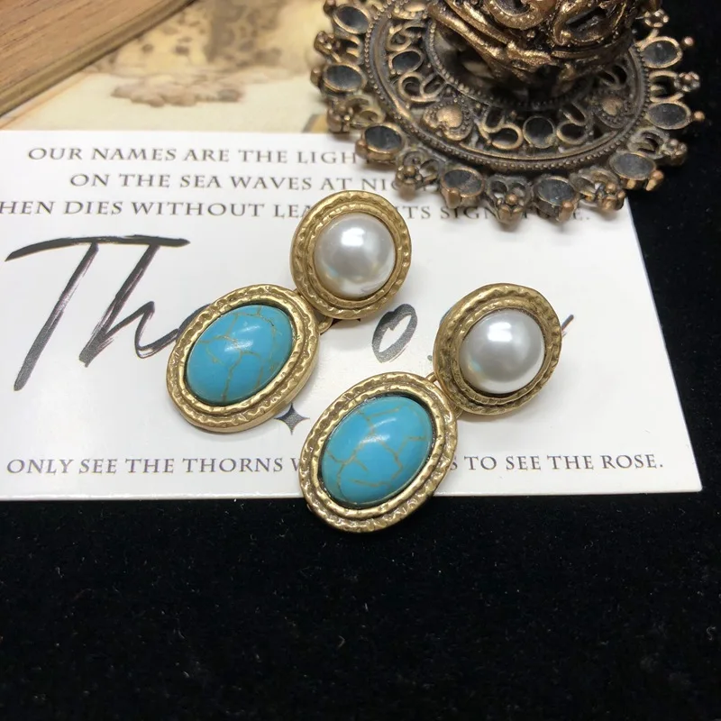 Retro distressed gold turquoise pearl necklace bracelet ear stud niche design  jewelry
