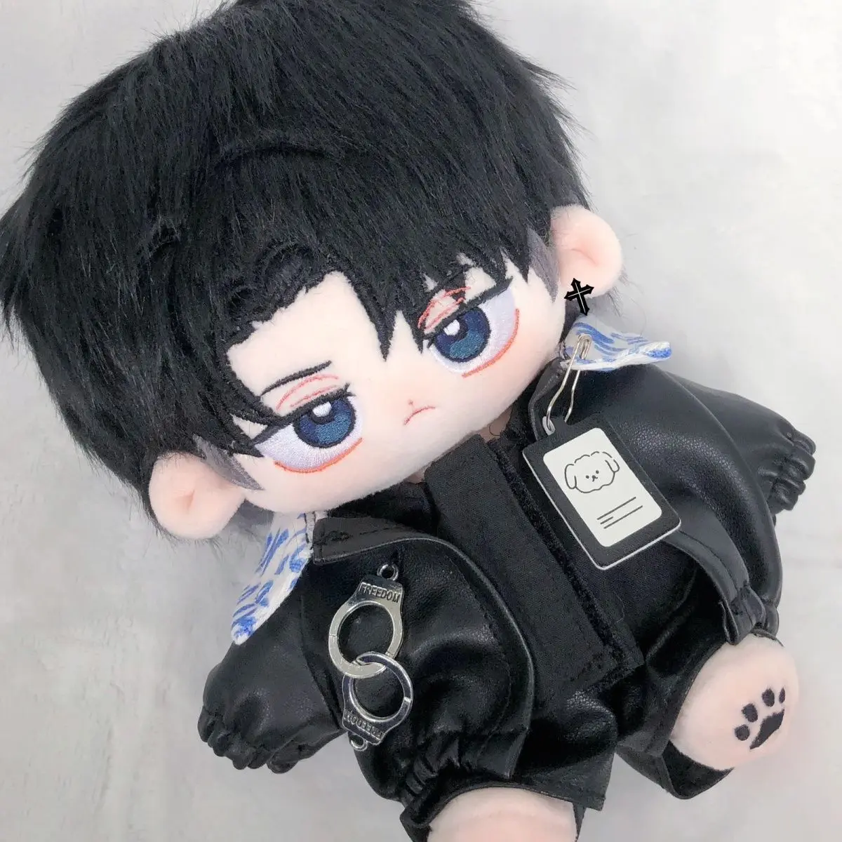 Fantoches de Anime Attack on Titan, brinquedos de pelúcia para fãs, Levi Cotton Doll, bonito COS recheado, presente colecionável, 20cm