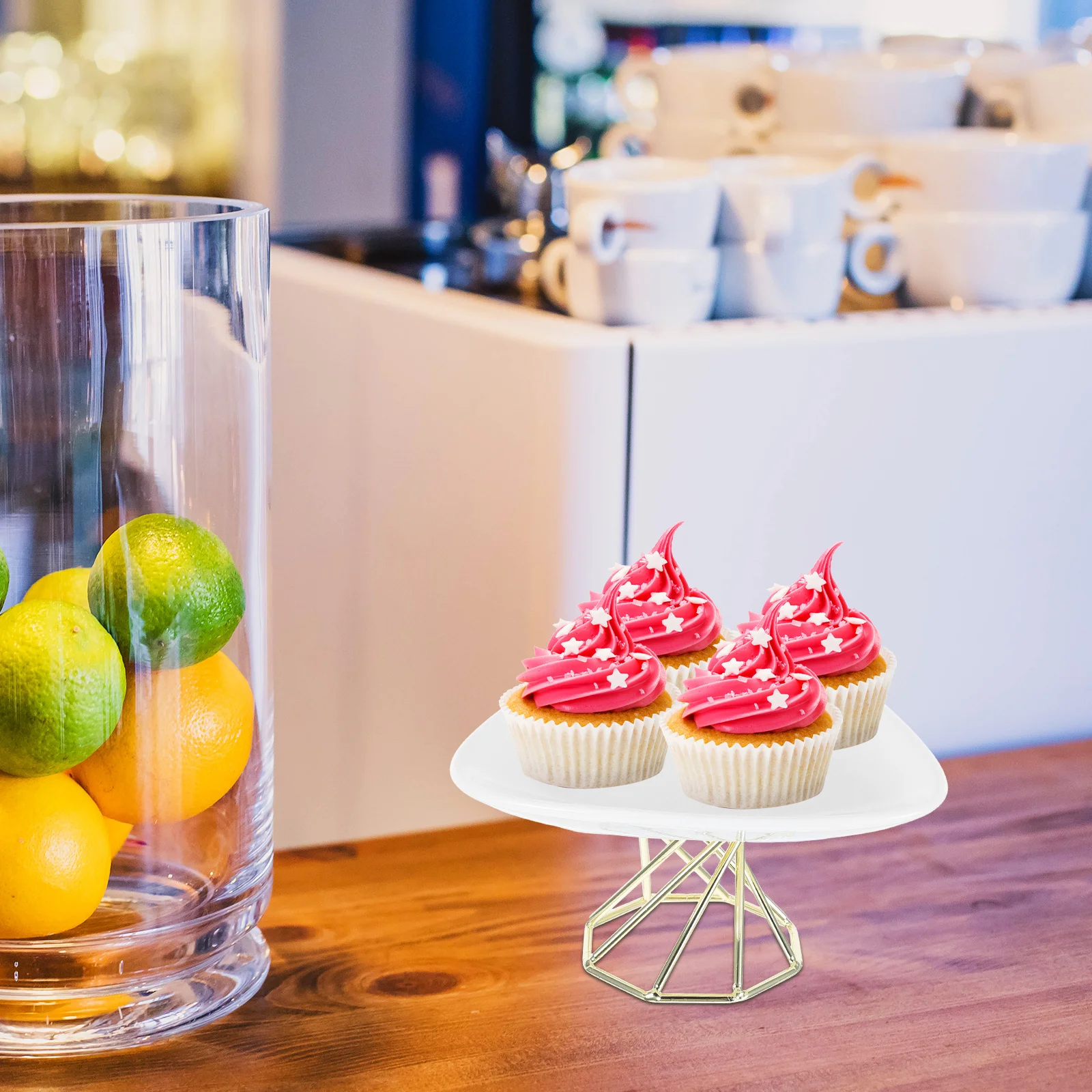 حامل كعكة سيراميك أنيق بتصميم قدمي مقاوم للحرارة للكعك والحلويات والمقبلات طبق تقديم الحفلات