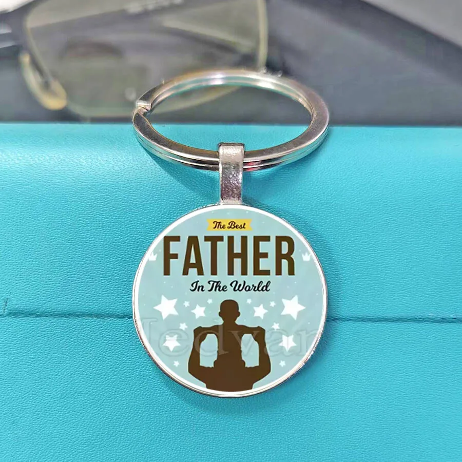 Classic Father's Day Tool Pattern Glass Key Ring Sentimental Father's Day Gift For Father Papa Keychain