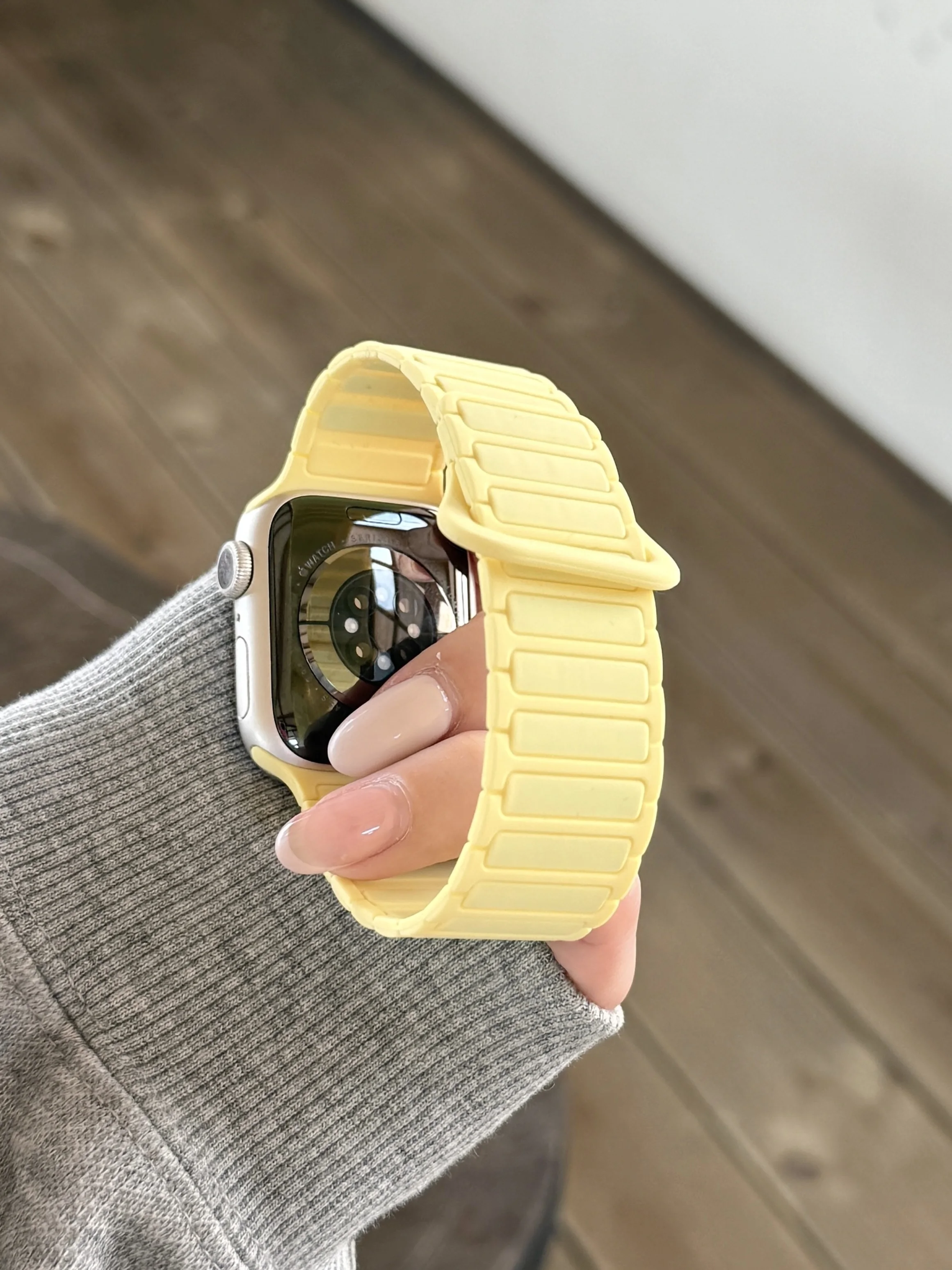 Магнитный ремешок Candy для Apple Watch S11 S10 SE 9 8 7 6 5 Силиконовый спортивный браслет для iWatch 42 мм 46 мм 41 45 мм 40 44 мм Ultra 49 мм