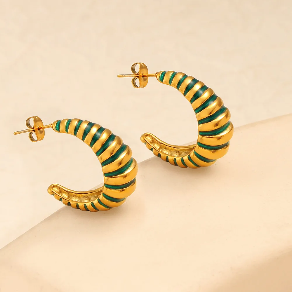 DIY accessories Simple C-shaped stainless steel earrings, European and American fashion, versatile, high-end stud earrings, summ