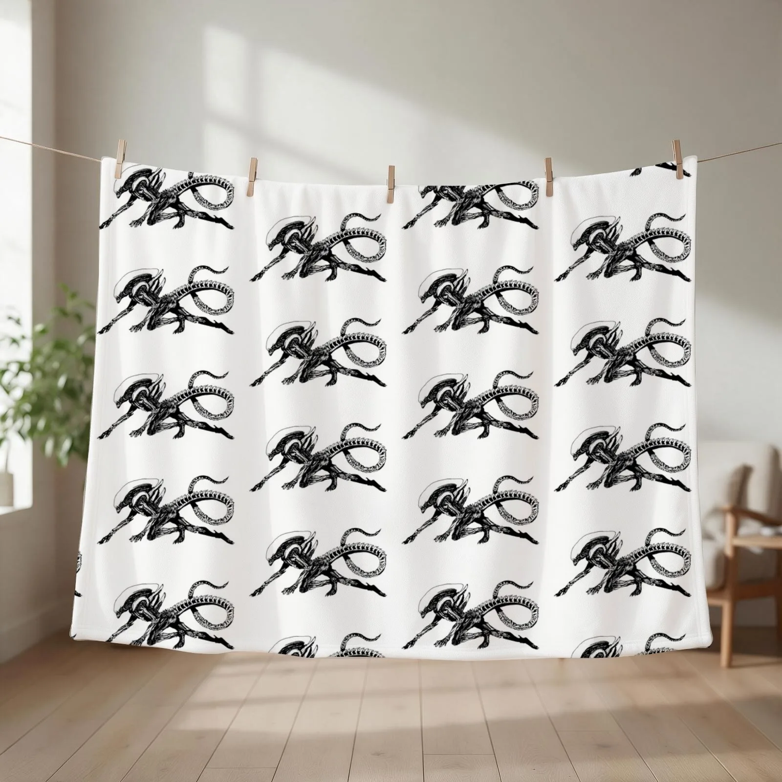 Xenomorph Alien Movie Throw Blanket couch cozy soft plush fuzzy picnic outdoor blanket