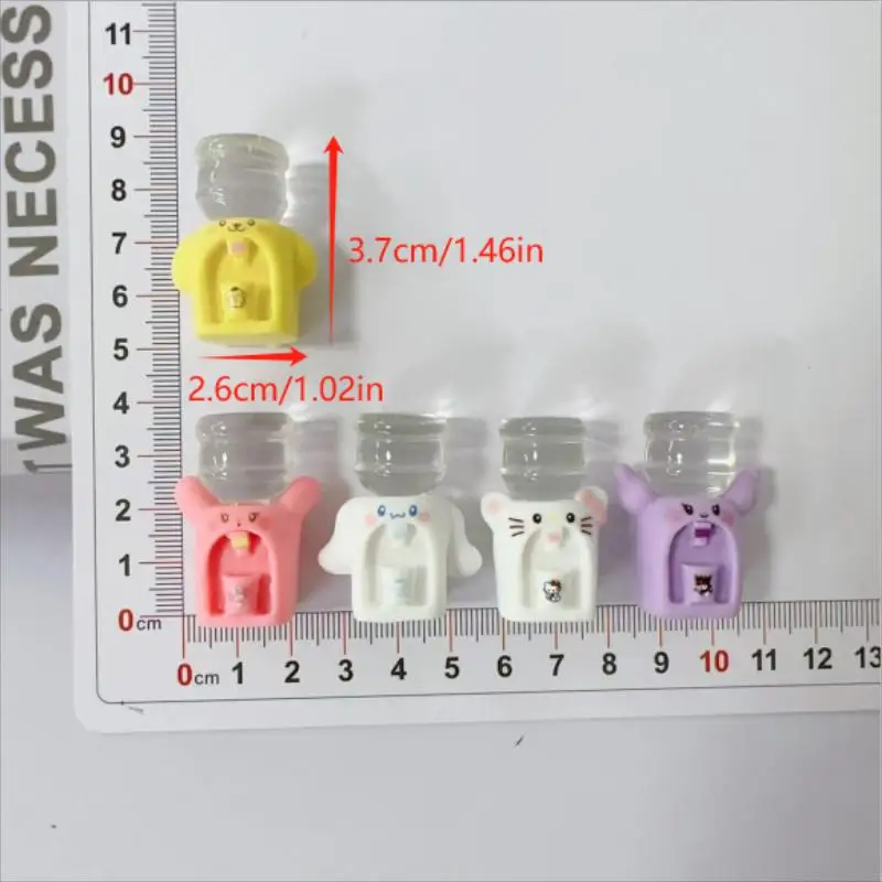 5PCS Leuke Sanrio Poppenhuis Speelgoed Kuromi Cinnamoroll Pompompurin Hello Kitty Water Dispenser Model Huis Decor Kinderen Spelen speelgoed Geschenken