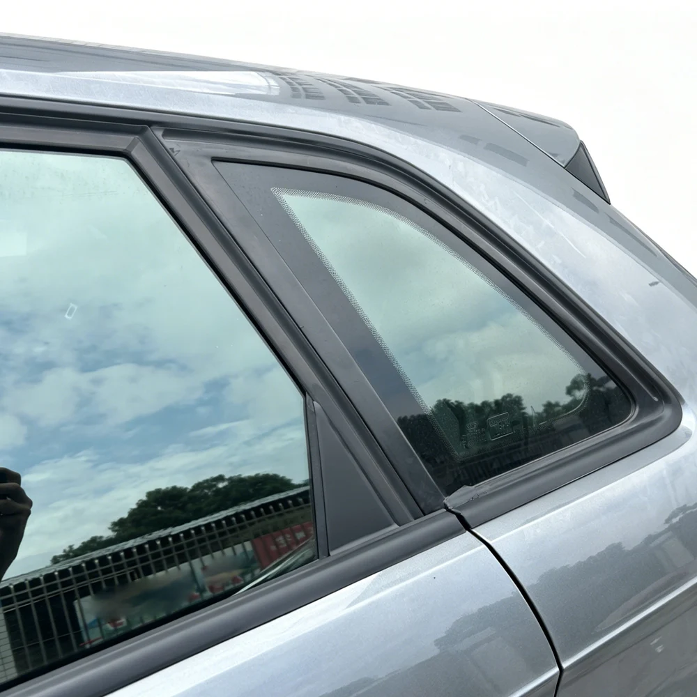 Chrom-Entfernungs-Fensterverkleidungsaufkleber für Audi A3 8V 2013-2020 Schrägheck, glänzend/matt schwarz, Außen-Dekor – Detail 8