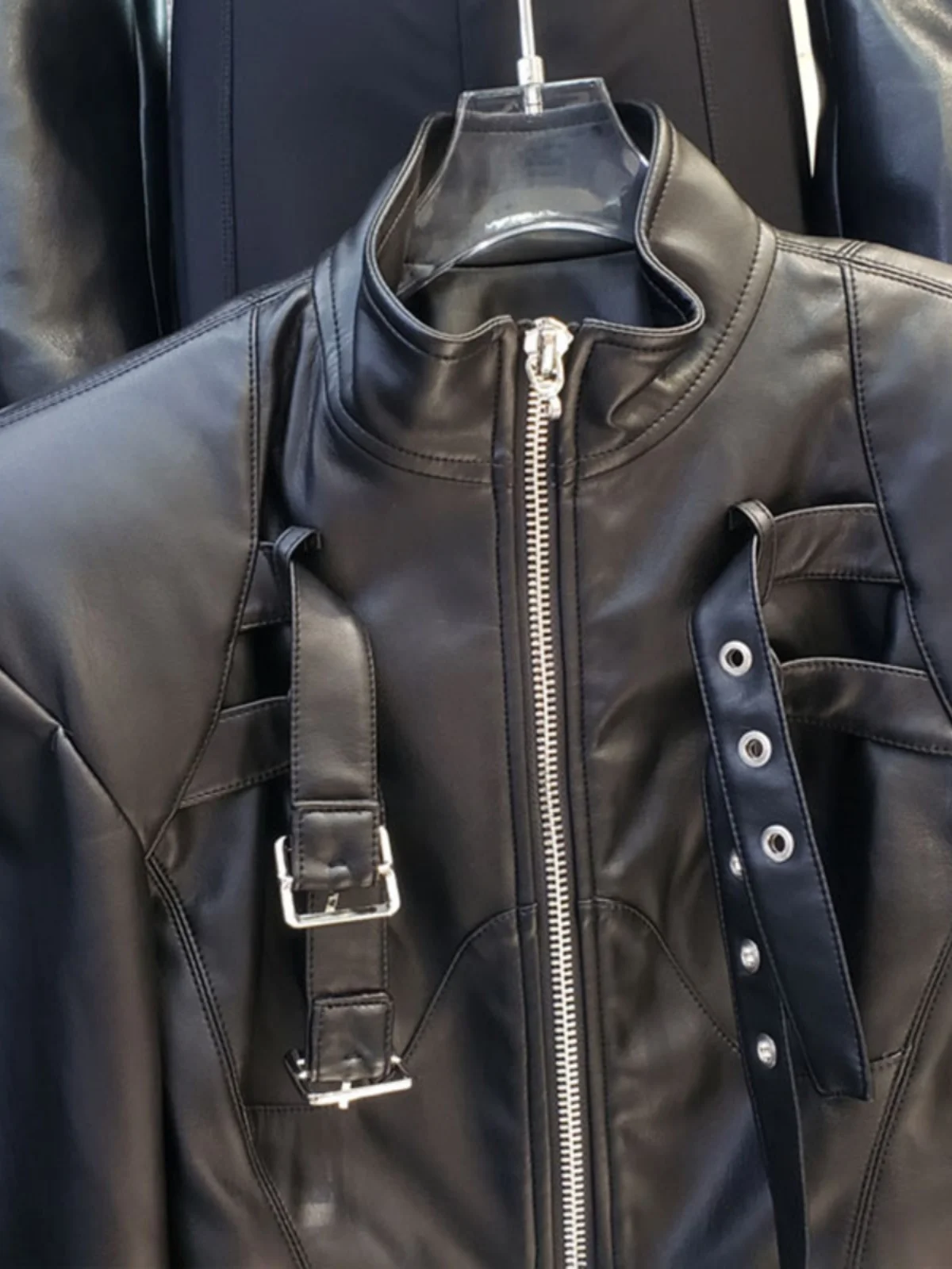 Jaqueta Feminina de Couro PU Estilo Retrô Americano Cool Girl, com Zíper, Gola, Ajuste Slim, Estilo Motoqueiro, Comprimento Médio