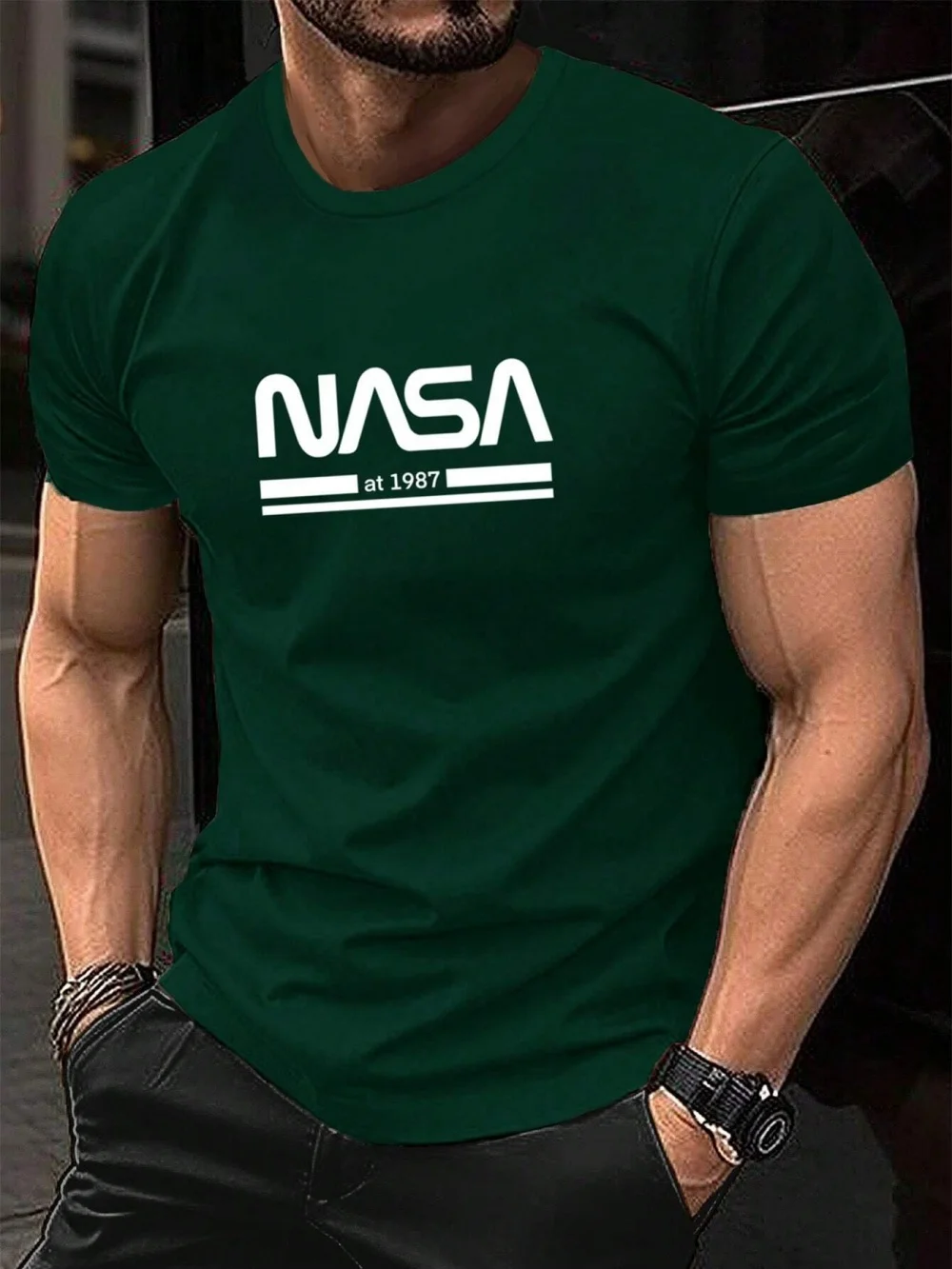 회색