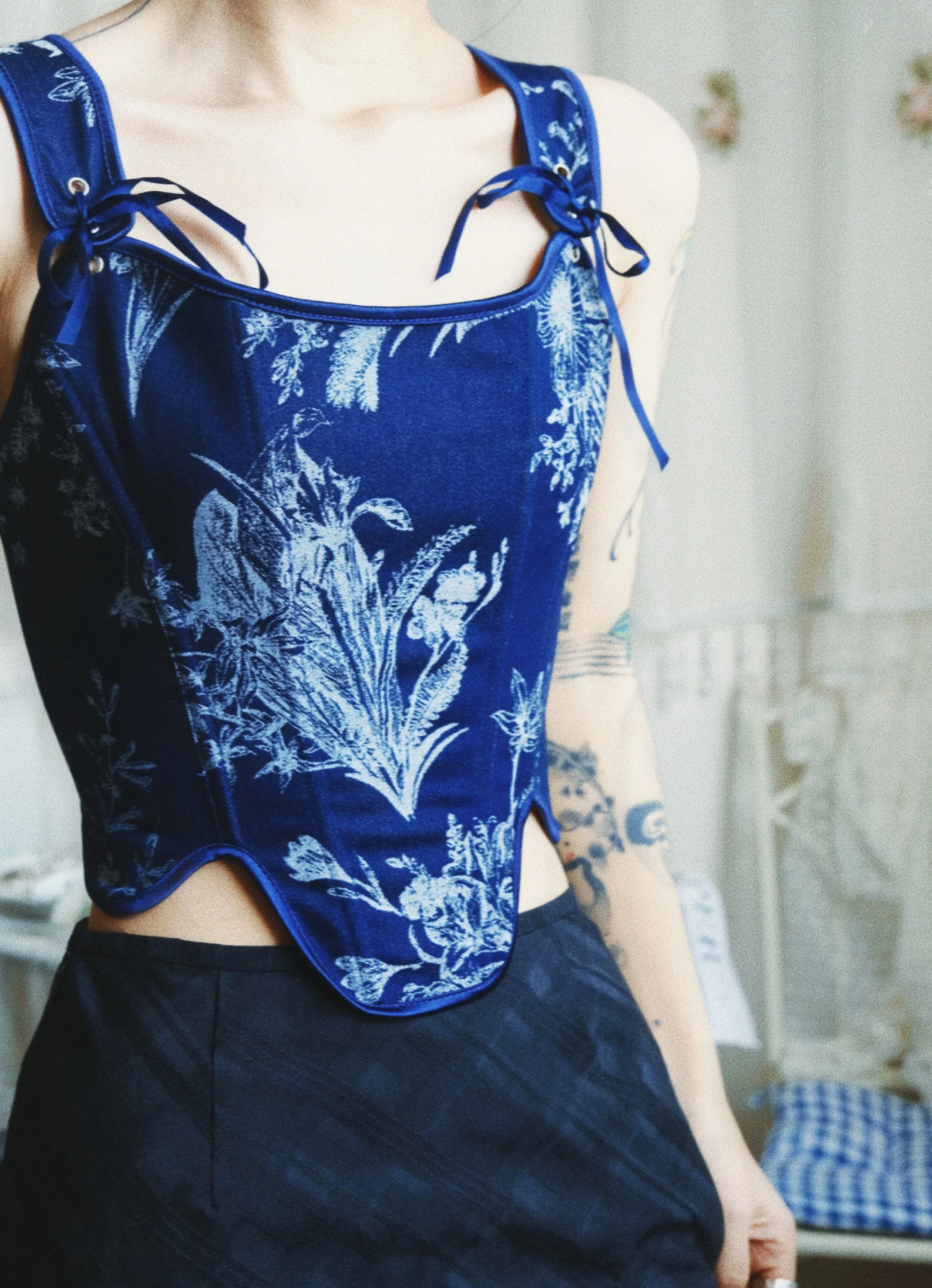 New Vintage Suspender Shaping Corset Denim Jacquard French Court Rear Bandage Corset Blue Leaf Print Corset корсет летний