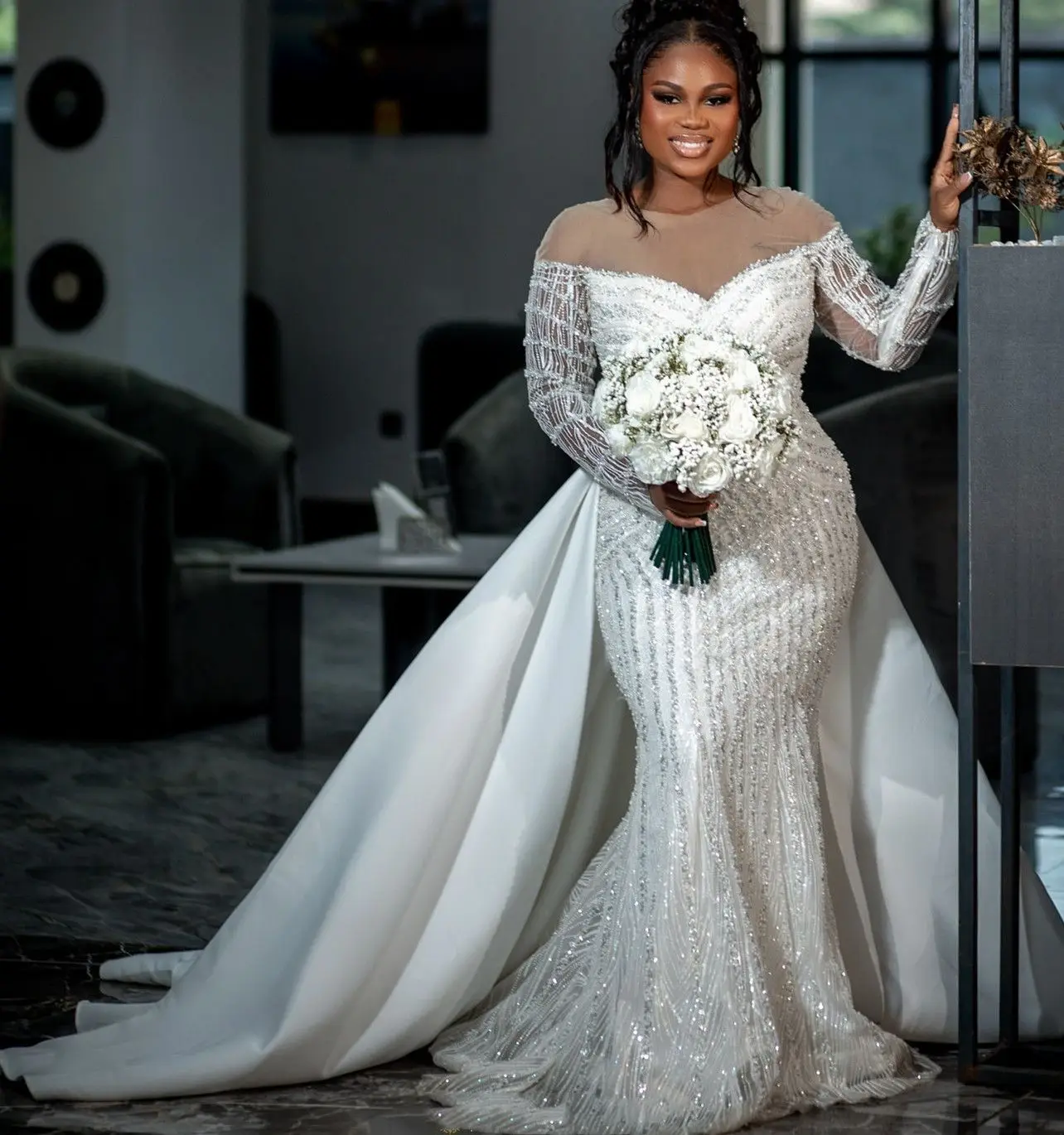 

Customized Arabic Plus Size Off White Mermaid Wedding Dresses Full Sleeves Sequined Lace Detachable Train Tulle Vintage