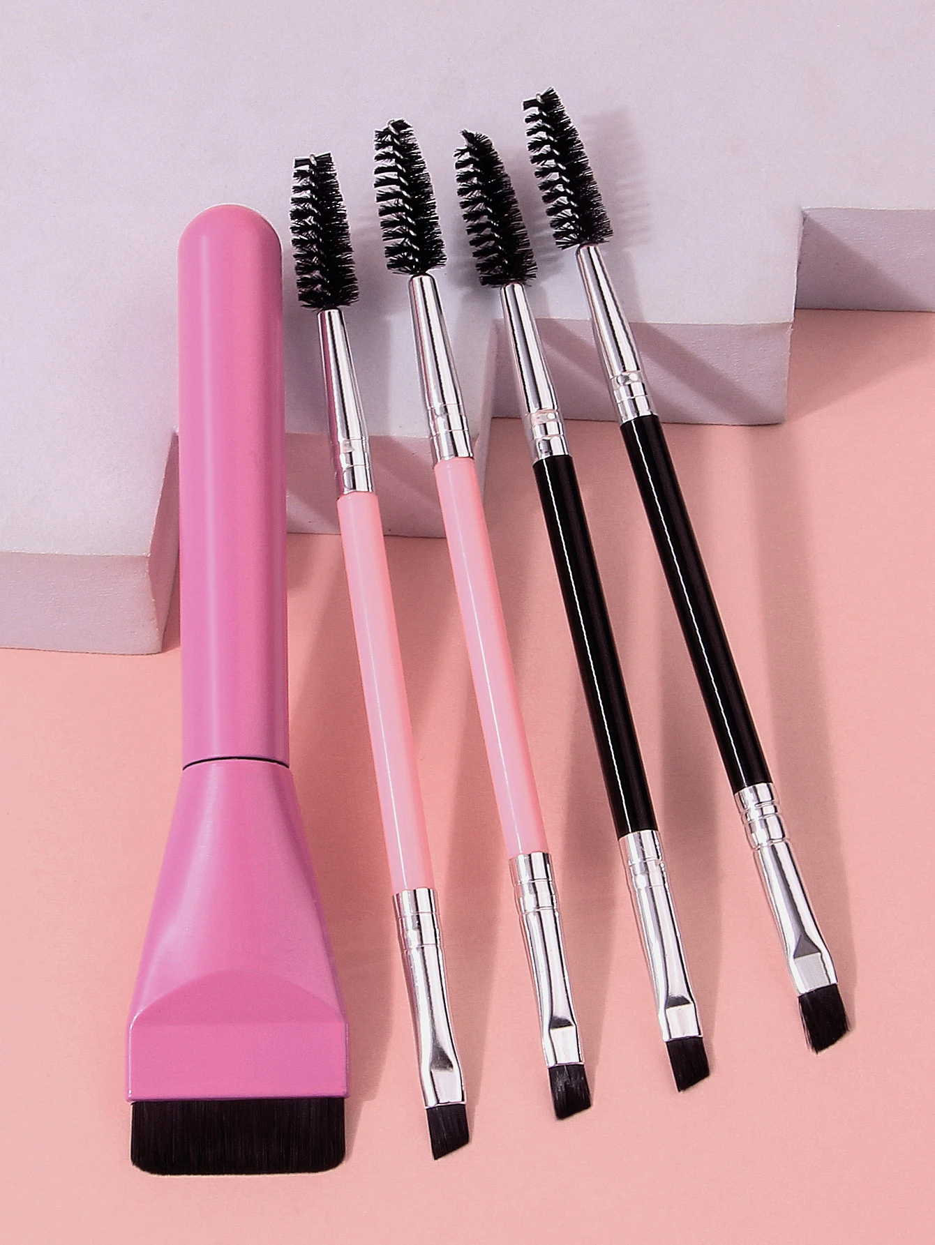 5피스 휴대용 메이크업 브러쉬 세트: 핑크 파운데이션 브러쉬+4개 양면 눈썹 및 속눈썹 브러쉬, 여행 및 일상 사용에 적합