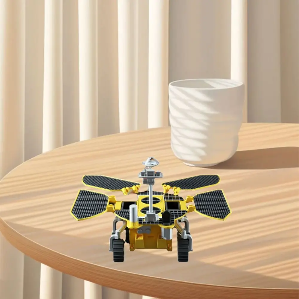 プラスチック製の火星車モデル、ソーラーエネルギー駆動のアクションフィギュア、祝融号車モデルおもちゃ、ミニDIYダイキャストモデル装飾車内