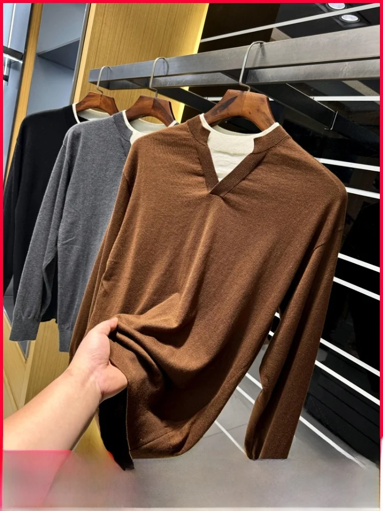 سترة رجالية فاخرة محبوكة بتصميم كاجوال، مصنوعة من مزيج الصوف والأسيتات، بأسلوب حضري عصري لفصلي الخريف والشتاء، برقبة على شكل ...