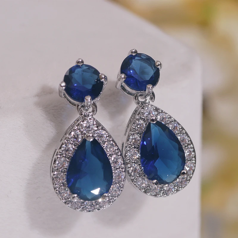 High Quality Silver Color Cubic Zirconia Stud Earrings for Women Bling Bling Crystal Earrings Wedding Party Jewelry Accessories