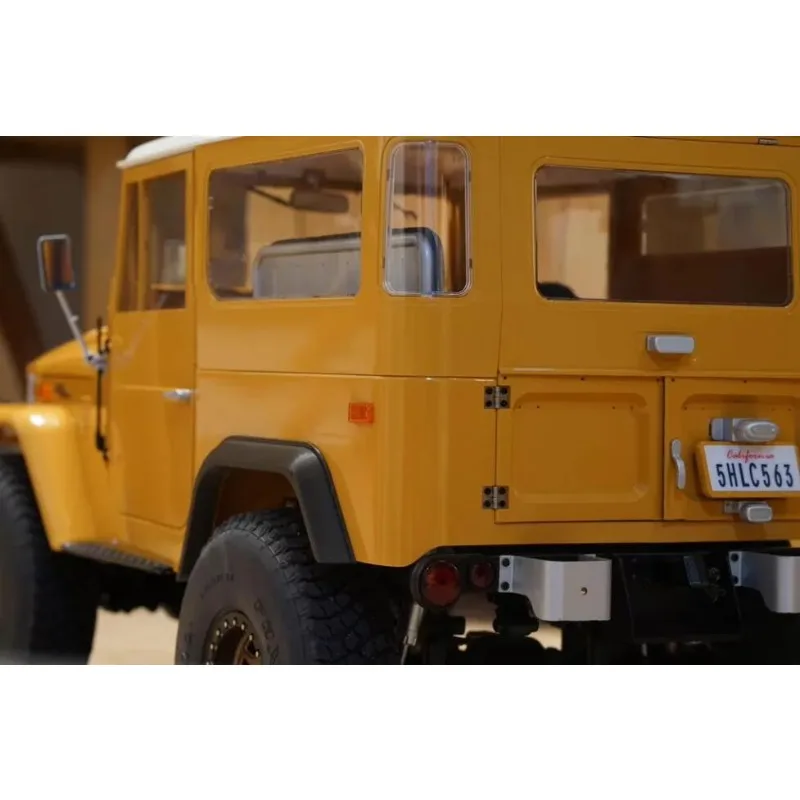 Black Engine Side Guards & Rear Fender Flares Dust Protection Upgrade Parts for FMS 1/10 FJ40 RC Crawler/ Engine Side Guards
