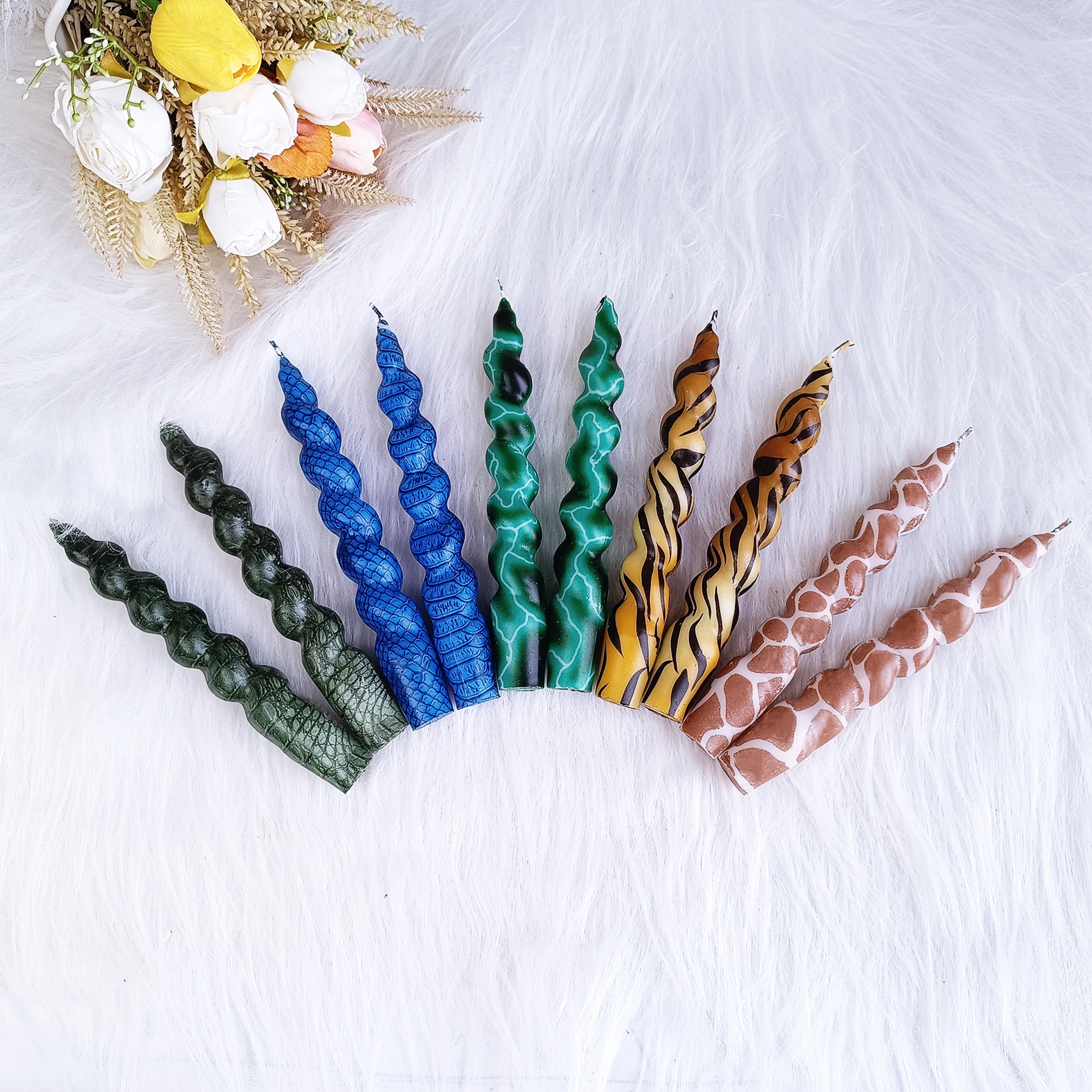 2PCS 9.8 Inch Unscented Candles Animal Pattern Handmade Spiral Stick Candles Premium Printing Home Decor Gift Candles