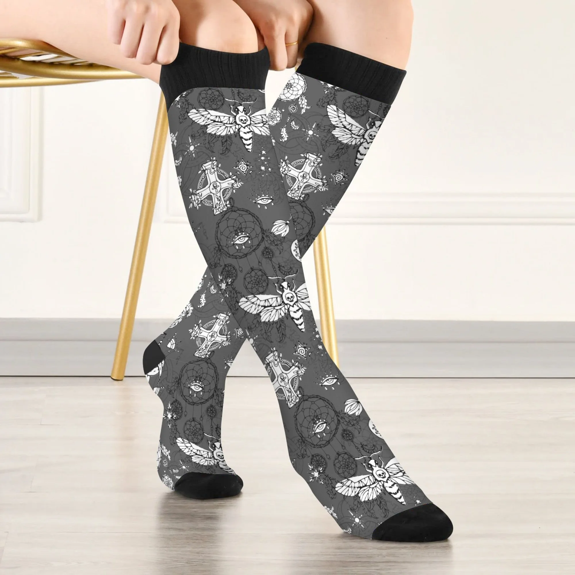 

Dark Magic Death Moth Stockings Retro Style Street Hip-Hop Trend Socks Gift Unisex Comfortable Warm Non-slip Casual Sports Socks