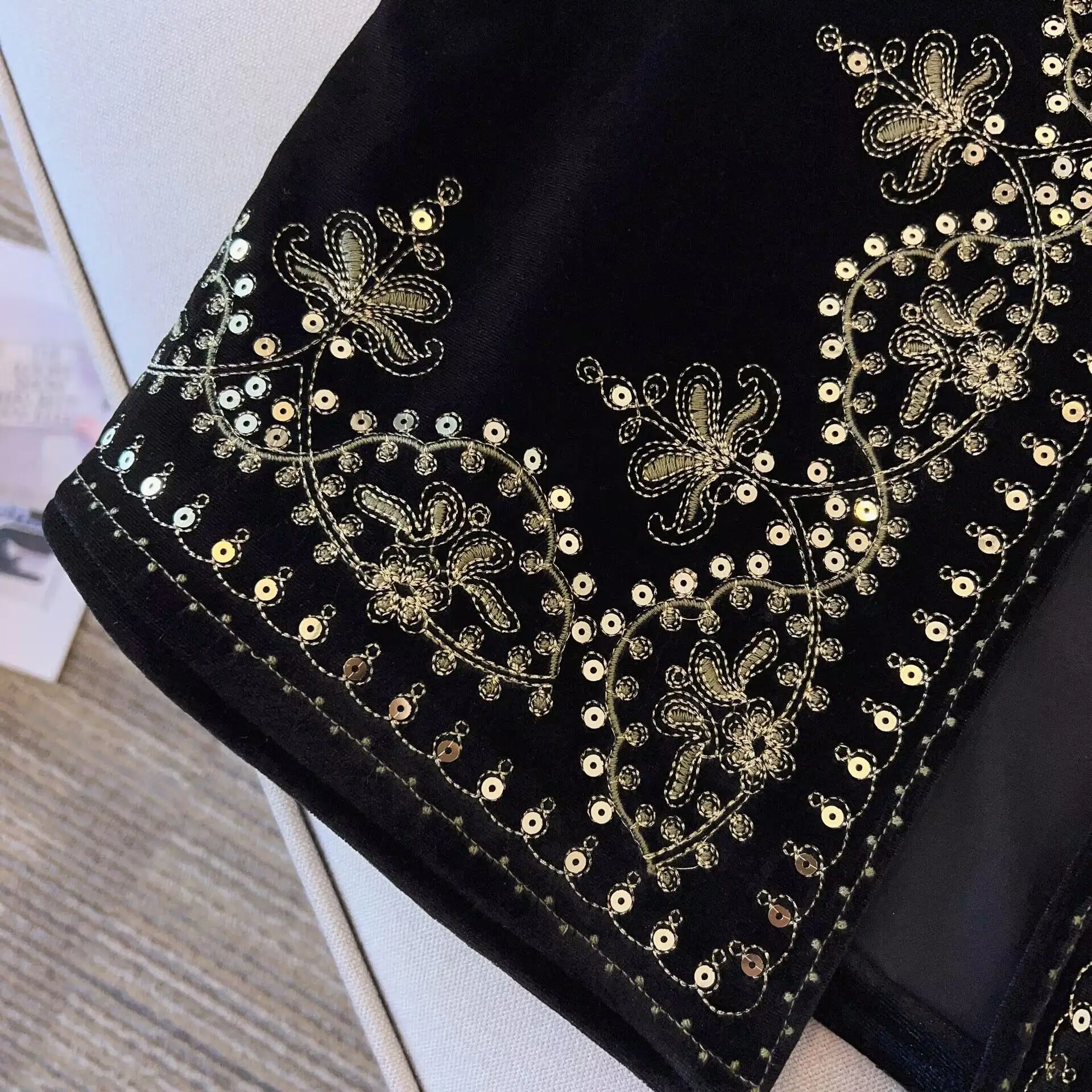 Retro Sequin Ethnic Embroidery Women's Vest with Skirt Black Open Cardigan Travel Style Short Length Street Fashion view 5