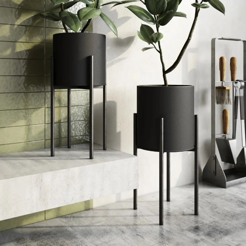 

Home Accents Jaxon Modern Black Planters (Set of 2)