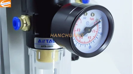 Tragbarer tragbarer Mini-Ultraschall-Punktschweißgerät für Masken, Ohrringe und Arbeitsabzeichen