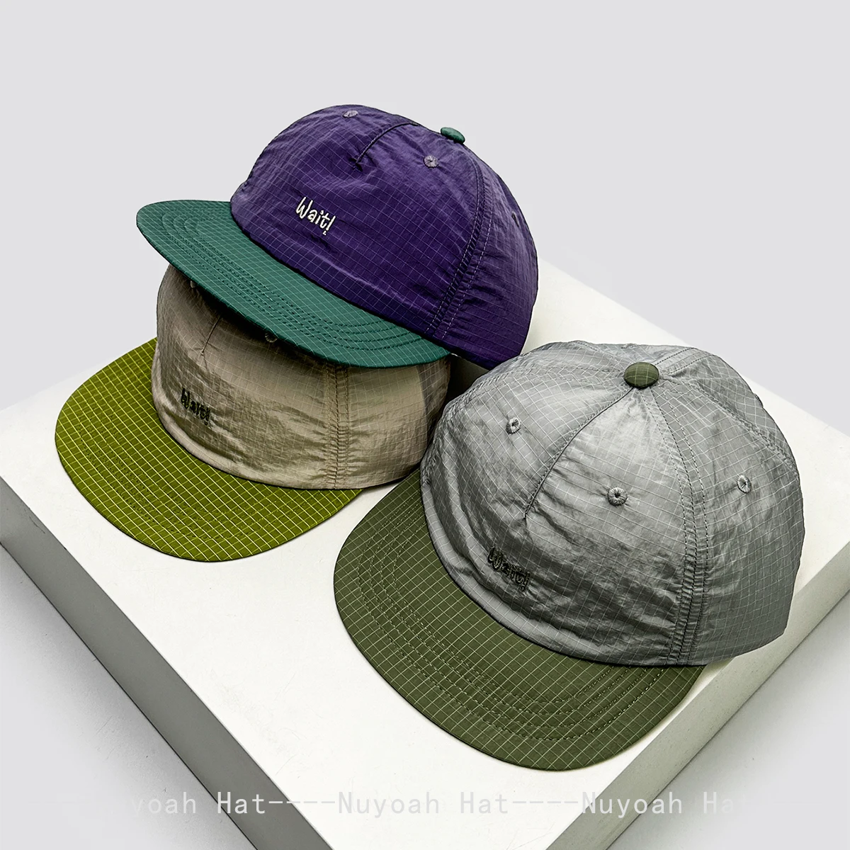 Farbblock-Design Schnelltrocknende Bestickte Baseballkappen mit Schriftzug, Atmungsaktive Neue Karierte Vielseitige Schirmmützen für Männer und Frauen mit Flachem Schirm