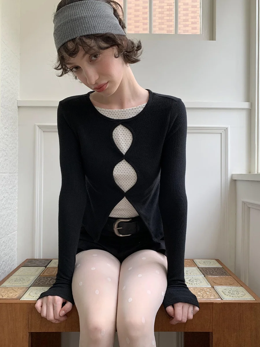 

DKZ Hollow out Polka Dot Long Sve Knitted Slim Fit Top Women's Faion Autumn New Sle T-irt False Two-Piece Ensemble