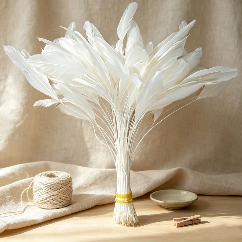 100Pcs 6-8 Inch 15-20cm Selected White Stripped Coque Feathers, Loose Rooster Millinery Feathers for Crafts, Hats & Decorations