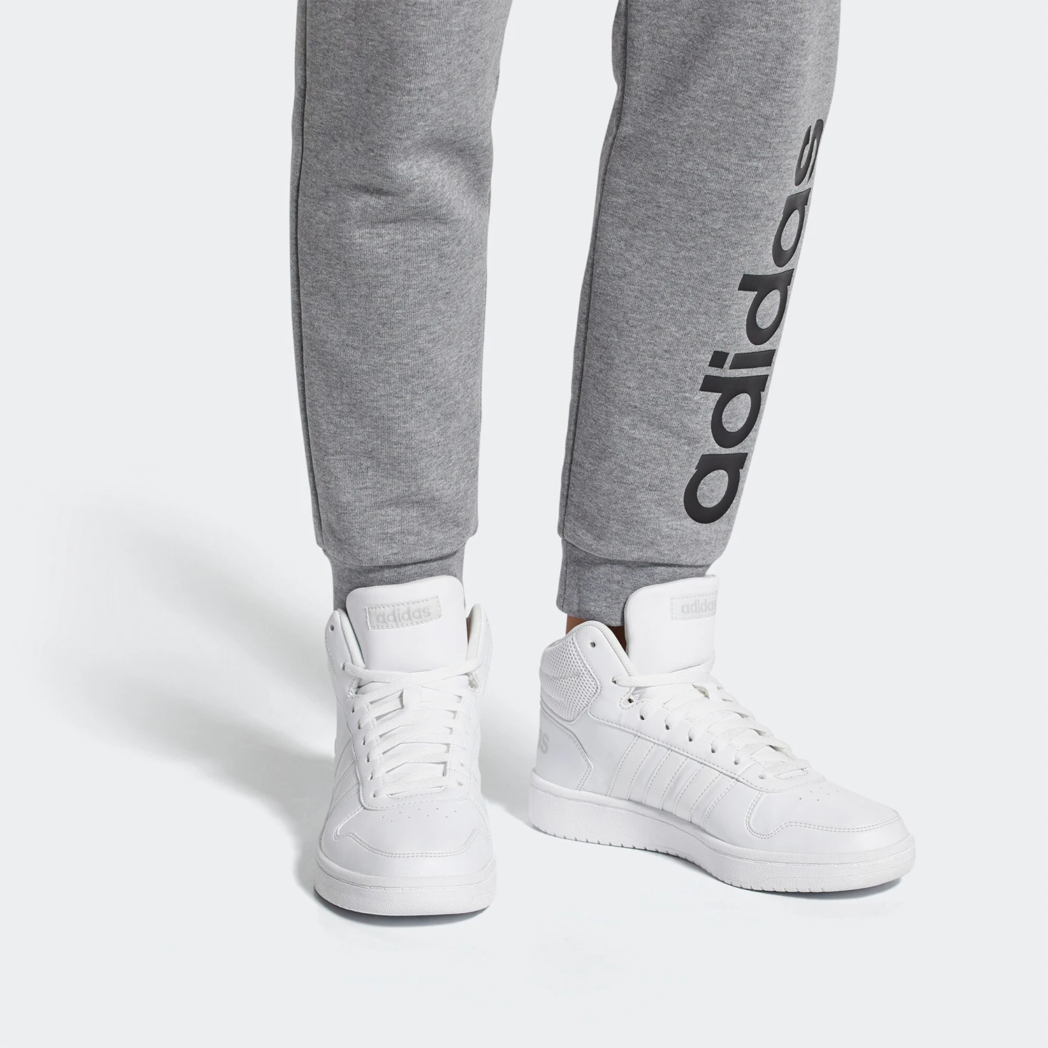 

Adidas оригинальные сезонные новые женские спортивные туфли HOOPS 2.0 MID B42099 100