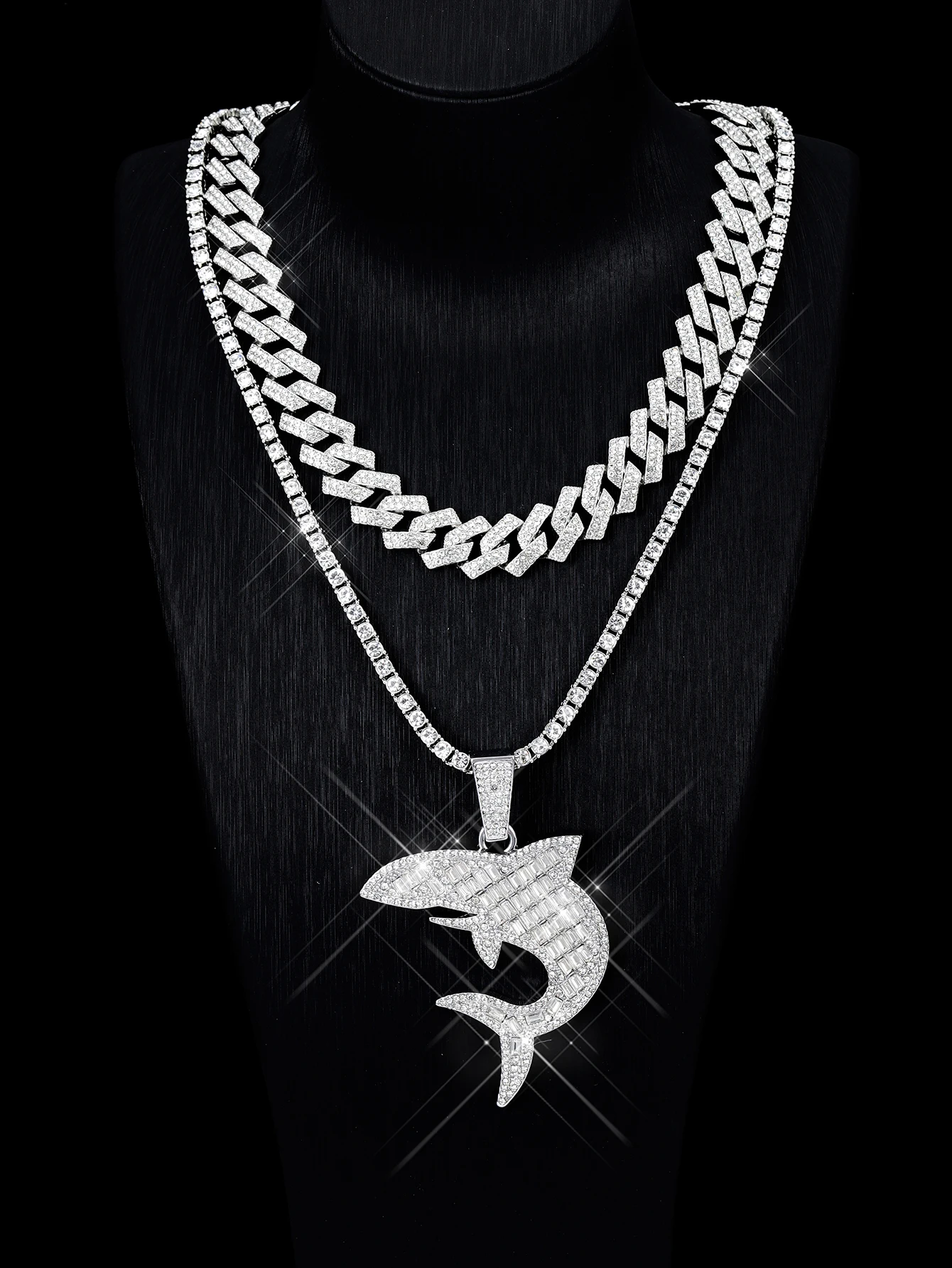 

Hip Hop Necklace Shark Shape Men and Women Necklaces With Pendant Jewerly Fashion Jewelry Accessories