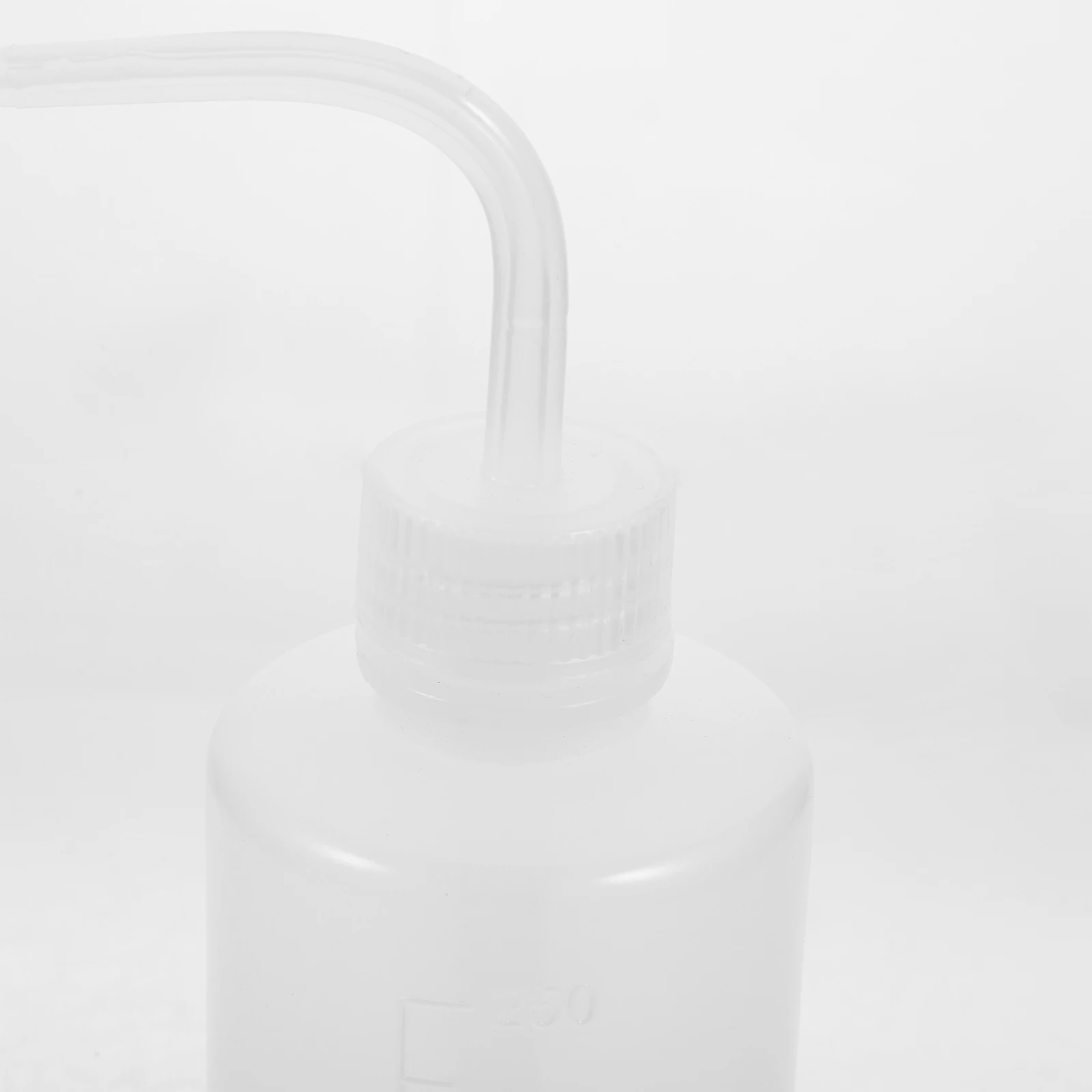 

4Pcs Wash Bottle 250ml Graduated Narrow Mouth Bendable Nozzle Plastic Washing Bottle for Laboratory Precise Flow Control