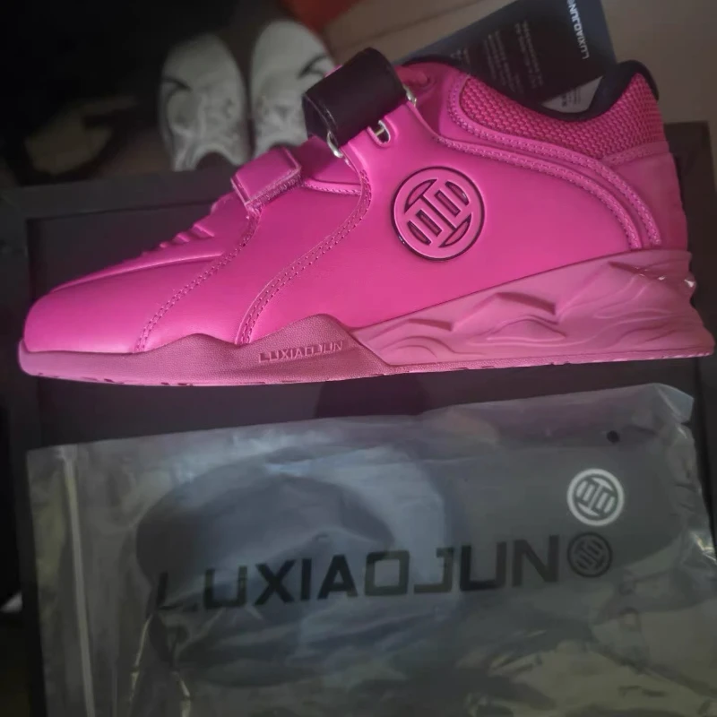 2025 ขายร้อนยกน้ําหนักการฝึกอบรมรองเท้าบุรุษสตรีกีฬาในร่มรองเท้าสบาย Squatting รองเท้าสําหรับ Unisex