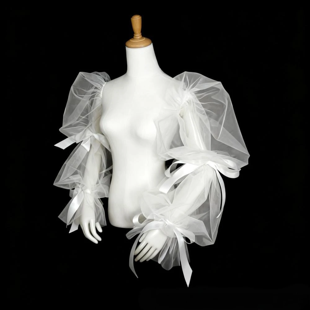 Märchenhaftes Brautkleid aus weißem Tüll mit Schleifenärmeln, flauschigen dekorativen Ärmeln für Brautkleid, Accessoires im französischen Hofstil